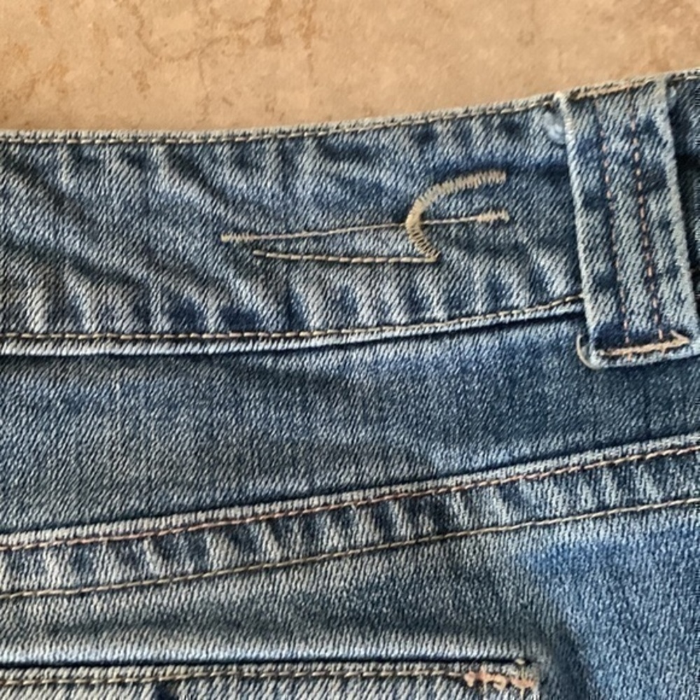 Vintage American Eagle Distressed Denim Shorts - Picture 11 of 13